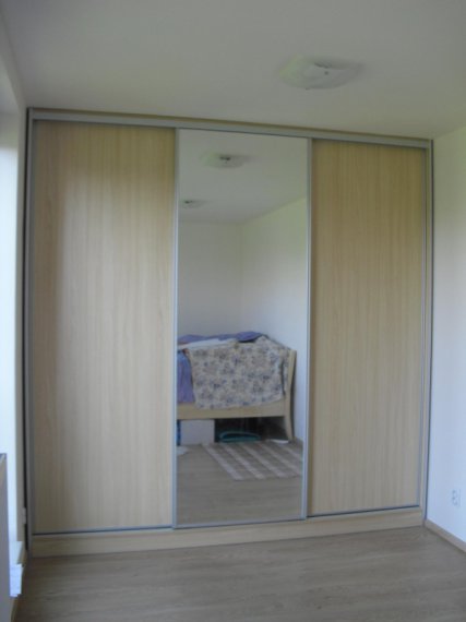 Skříň3